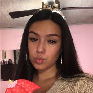 Meet your Posher, Eve